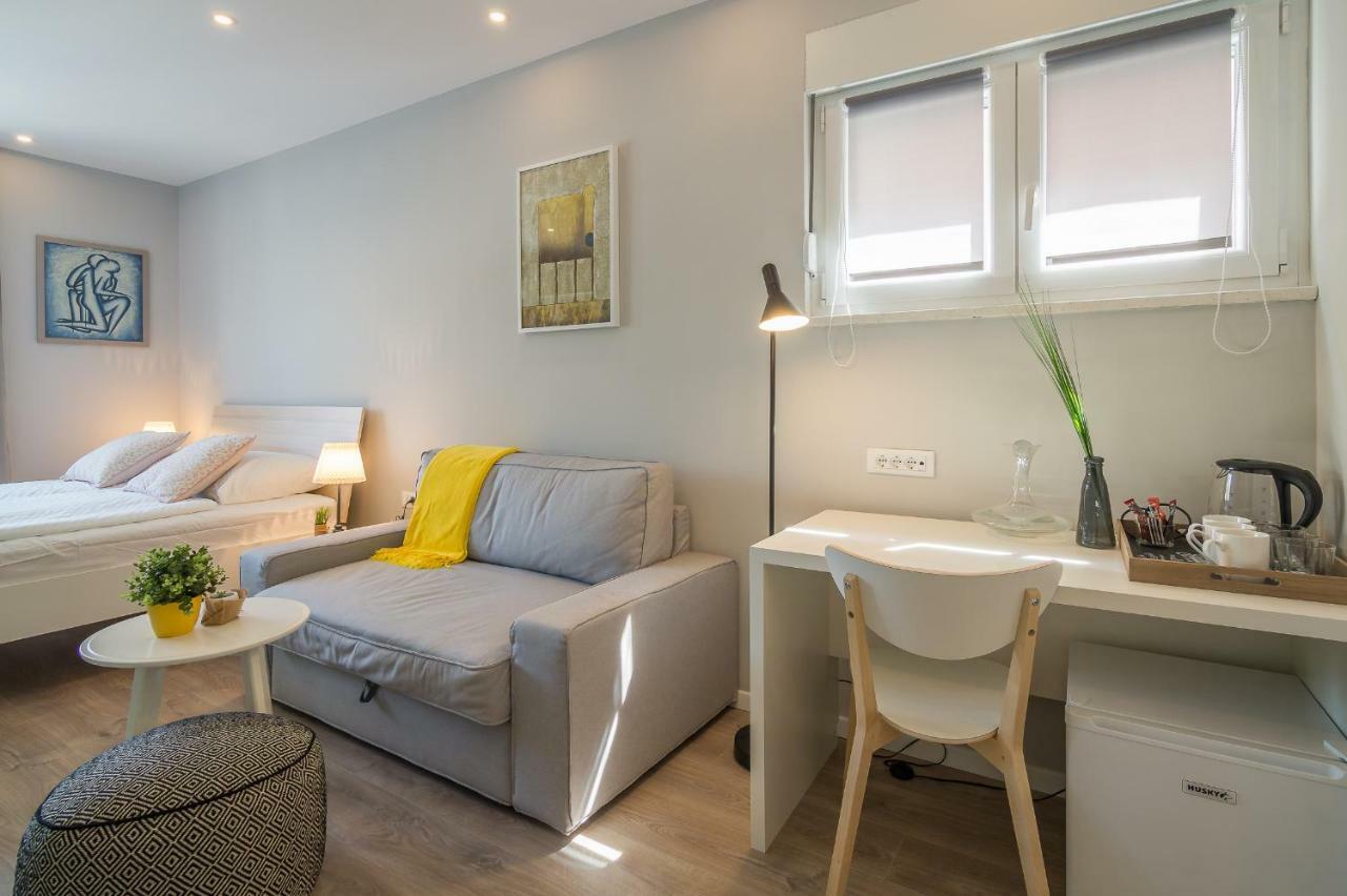 4 Elements Old Town Views Rooms تروغير المظهر الخارجي الصورة
