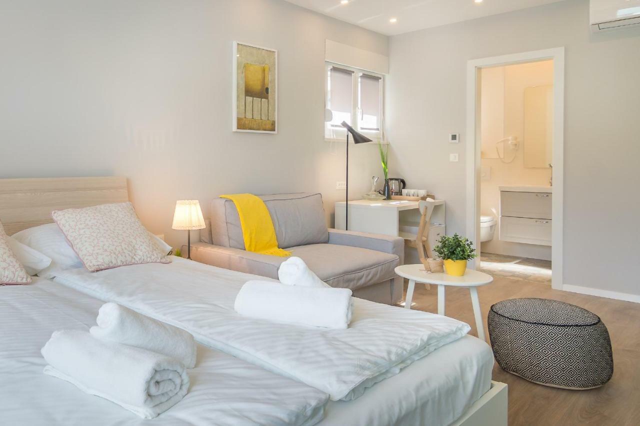 4 Elements Old Town Views Rooms تروغير المظهر الخارجي الصورة