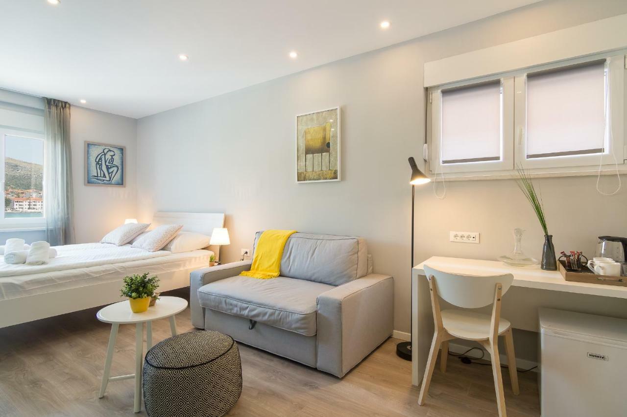 4 Elements Old Town Views Rooms تروغير المظهر الخارجي الصورة